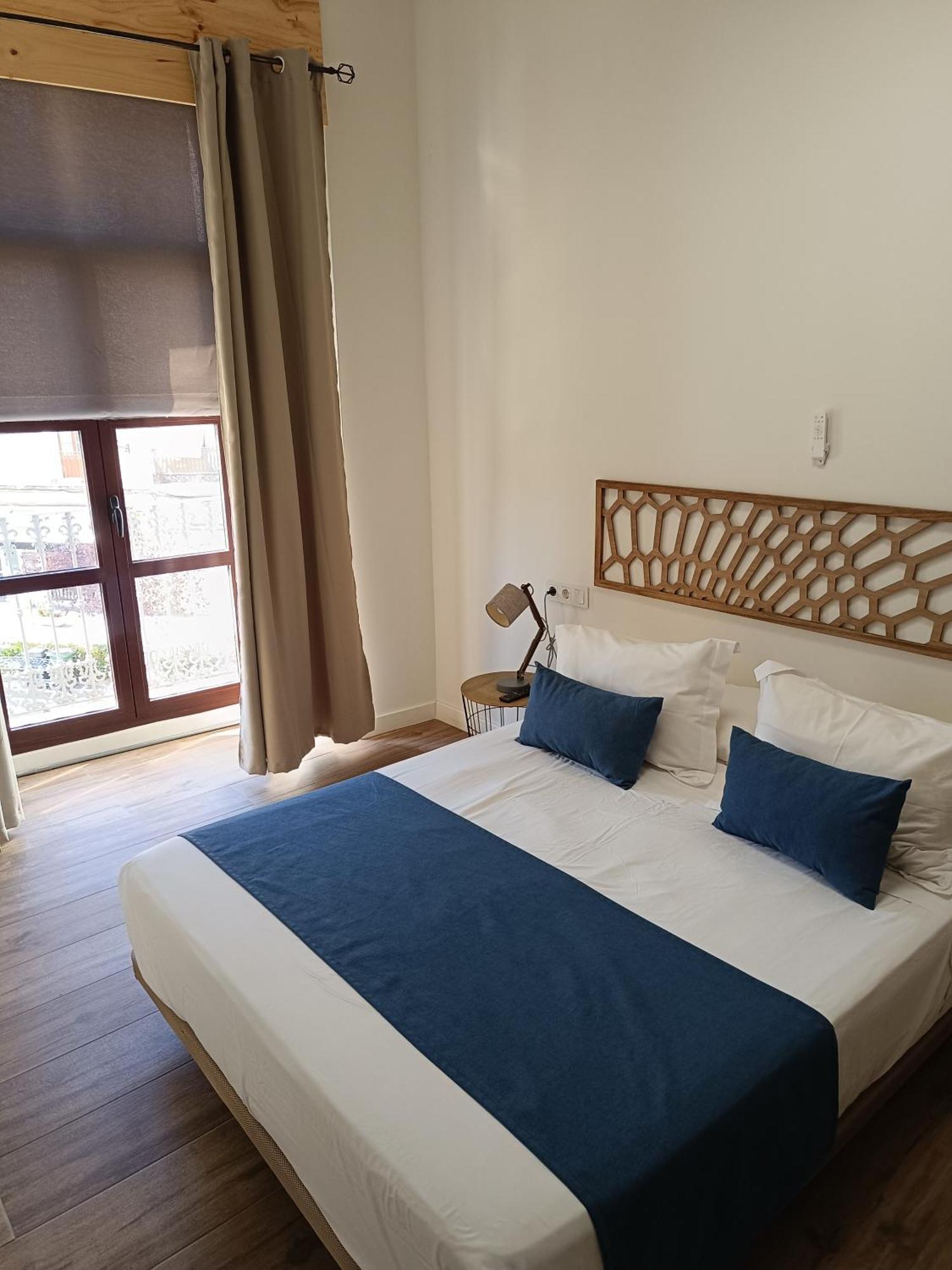 Apartamentos Al-Qazeres Luxury La Concepcion Caces 外观 照片