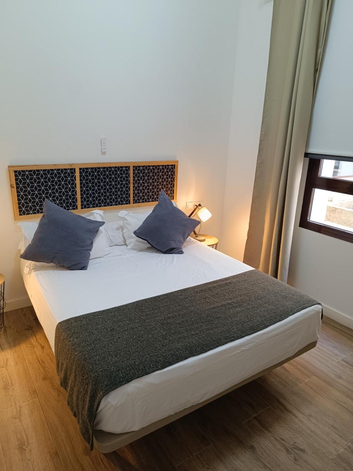 Apartamentos Al-Qazeres Luxury La Concepcion Caces 外观 照片